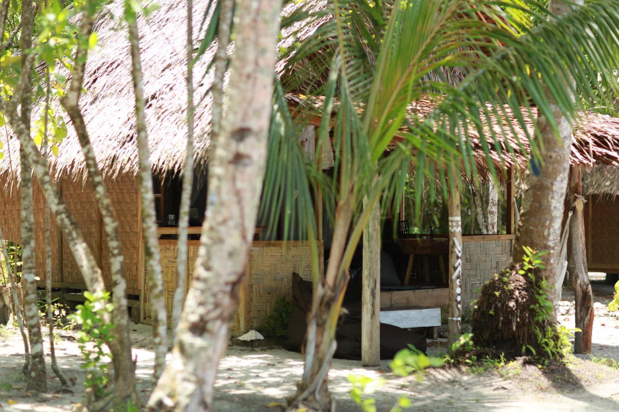 Pinang Island - Private Island Sea View Bungalows Singkil  Екстериор снимка