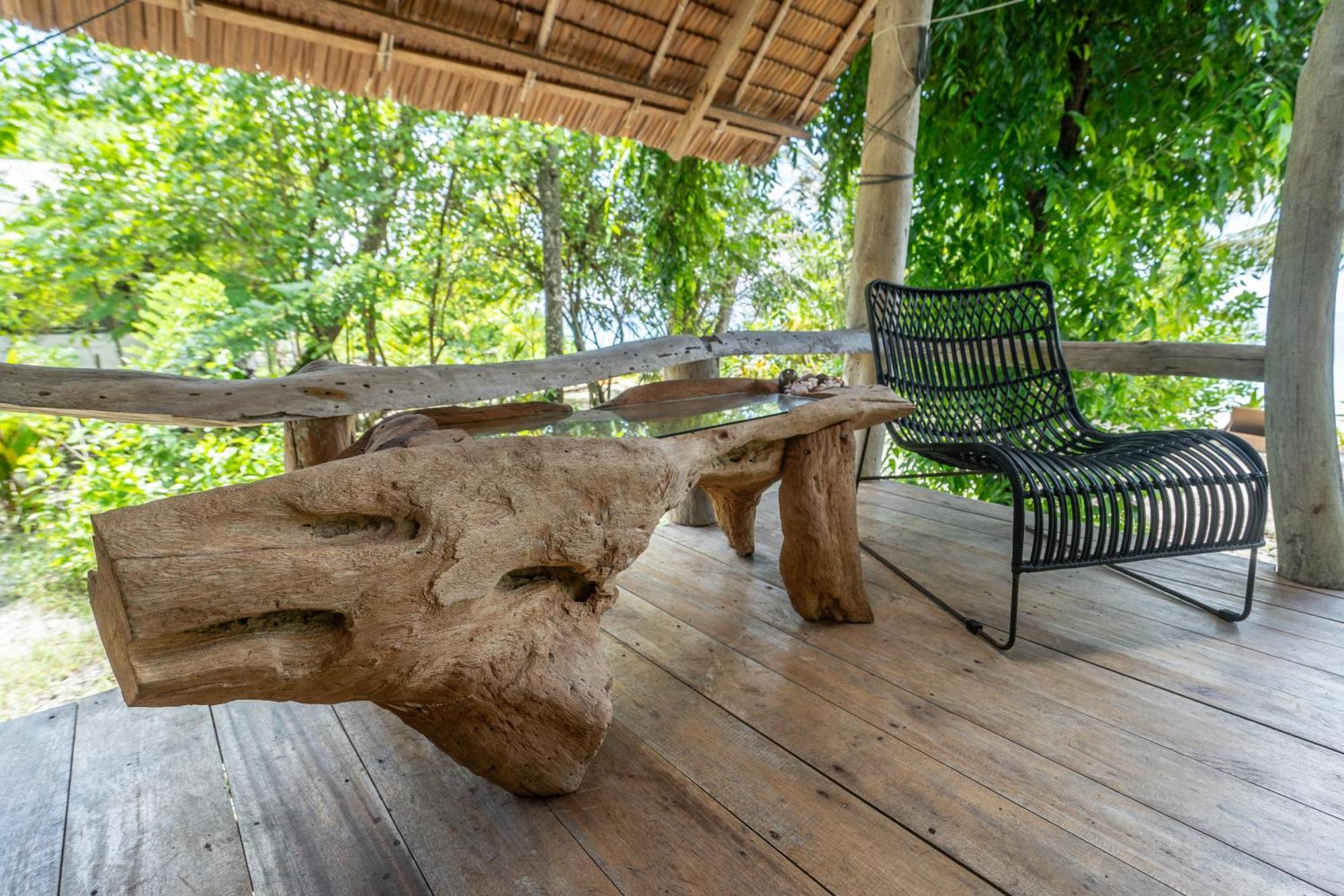 Pinang Island - Private Island Sea View Bungalows Singkil  Стая снимка